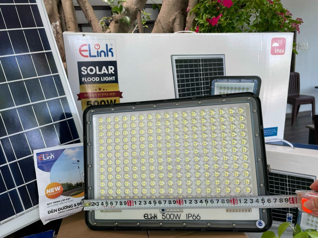 Đèn Pha LED Năng Lượng Mặt Trời